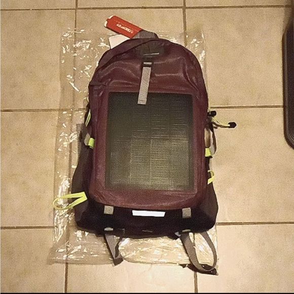 Solar backpack - Picture 5 of 9